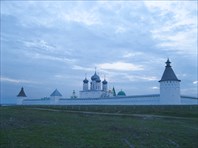 Макарьевский Желтоводский монастырь в сумерках